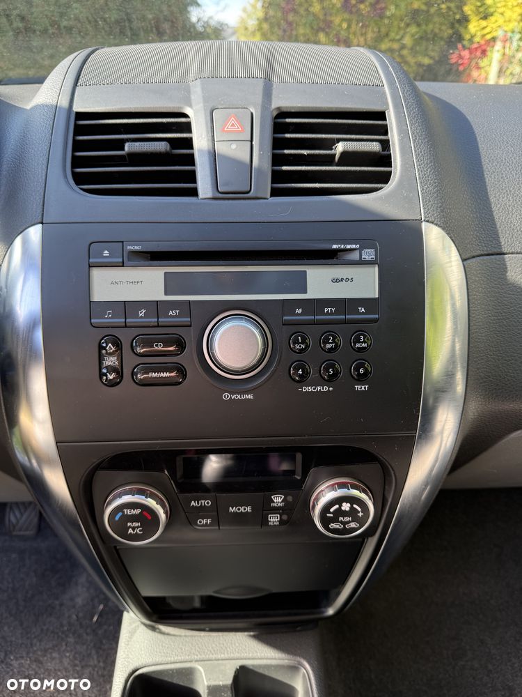 Suzuki SX4 - 12
