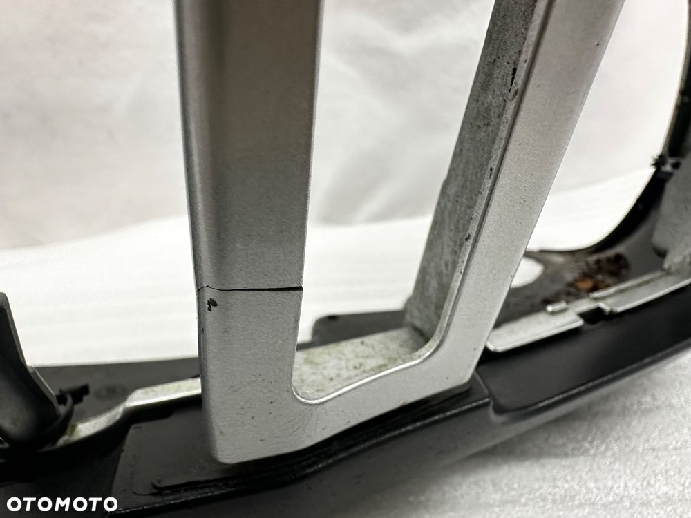VW PASSAT B5 LIFT 00-05 ZDERZAK PRZEDNI PRZÓD KOLOR: SREBRNY  nr aukcji nz45 - 14