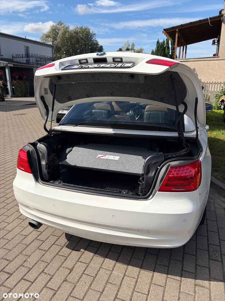 BMW Seria 3 320i Edition Exclusive - 38