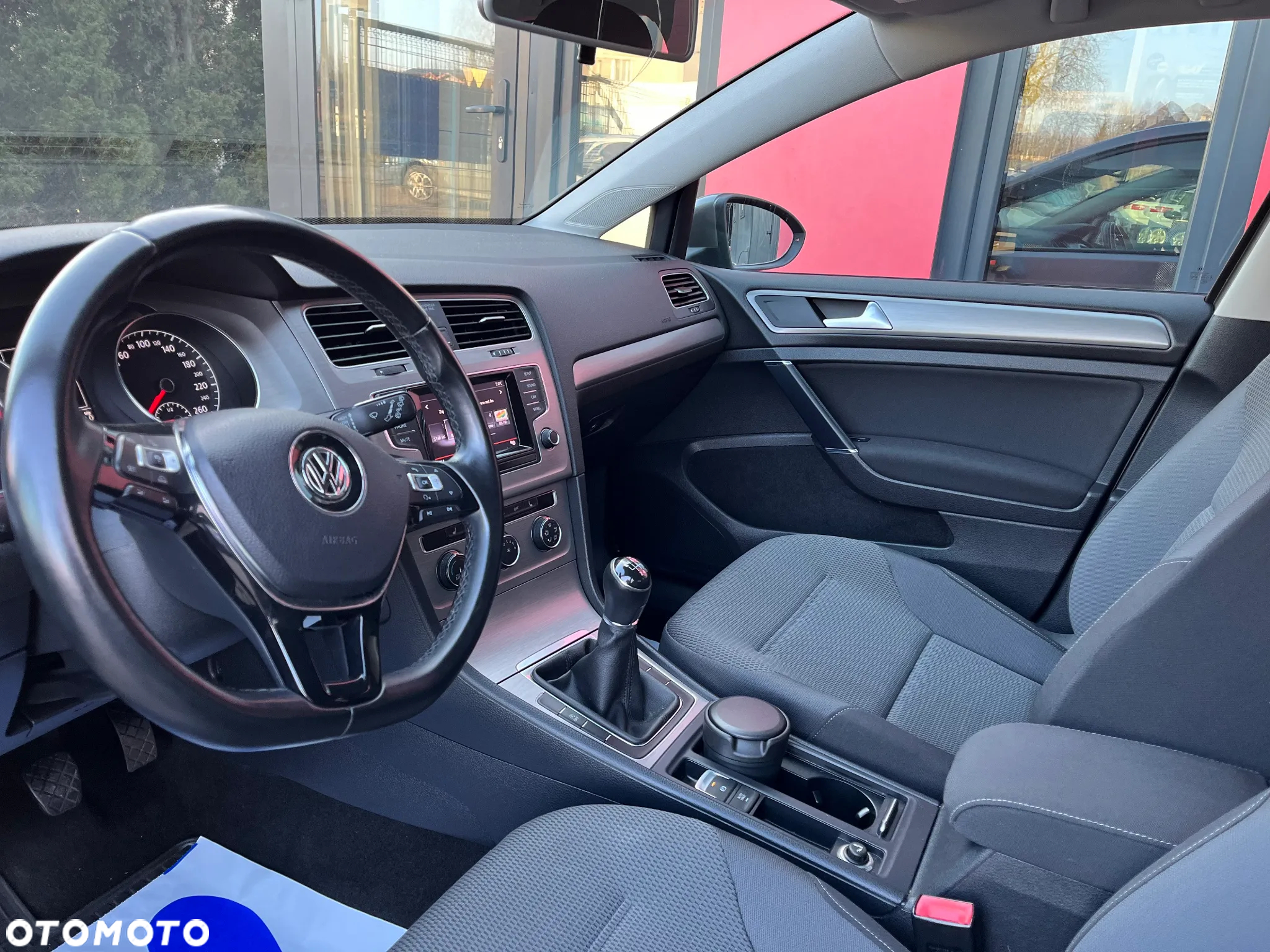 Volkswagen Golf VII 1.2 TSI BMT Comfortline - 14