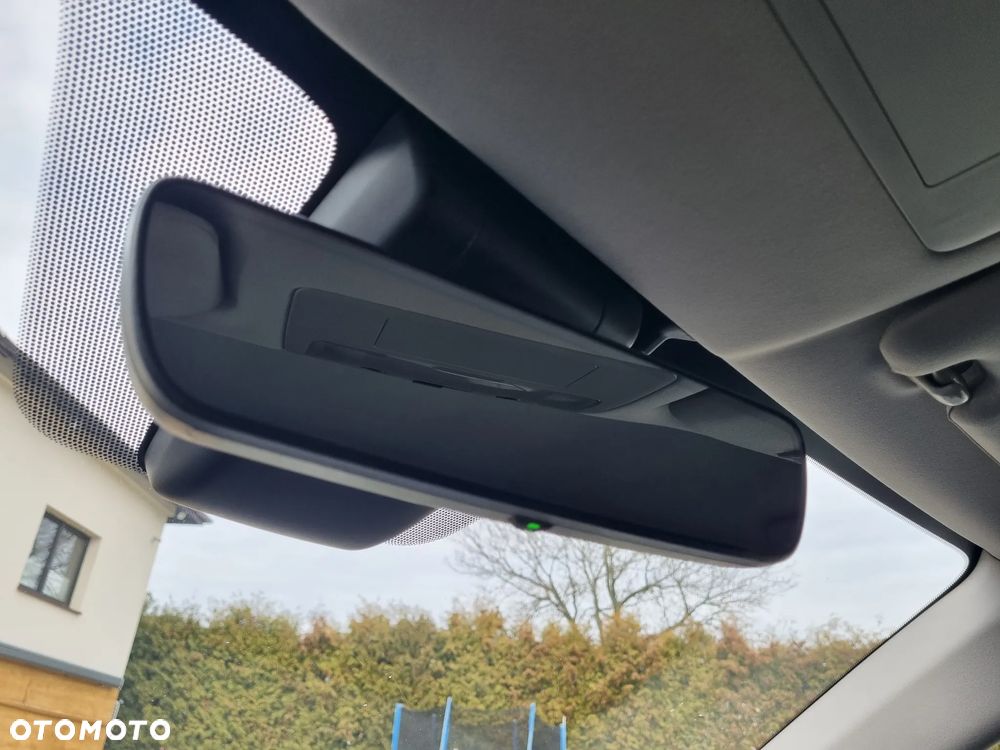 Lexus IS Business Edition - 20