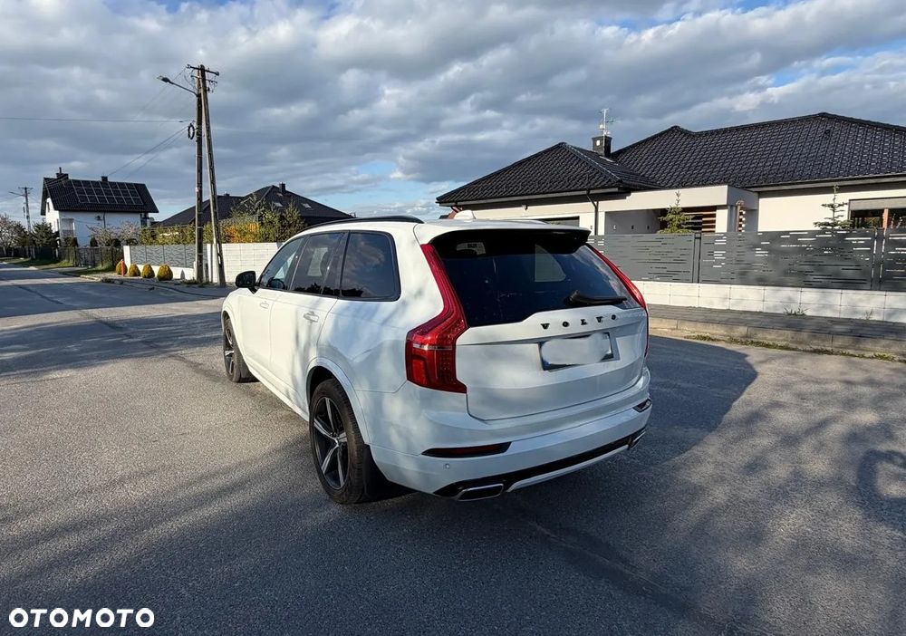 Volvo XC 90 D5 AWD R-Design 7os - 19