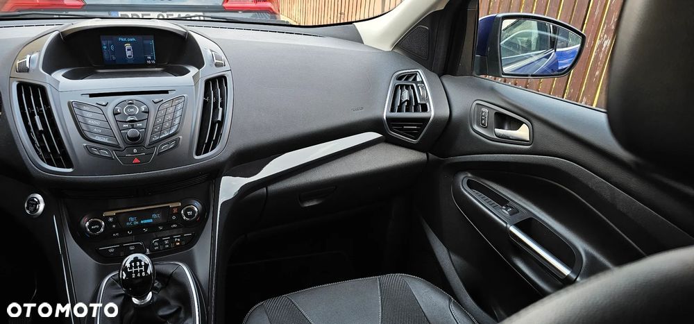 Ford Kuga 1.6 EcoBoost 2x4 Titanium - 7