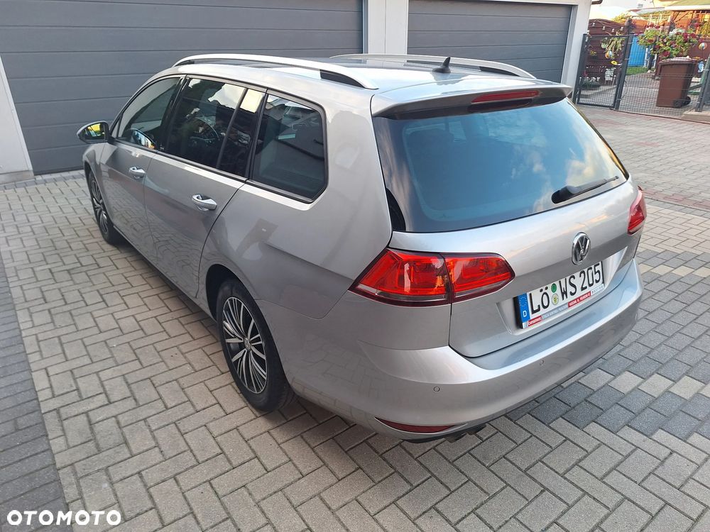 Volkswagen Golf 2.0 TDI BlueMotion Technology Allstar - 4