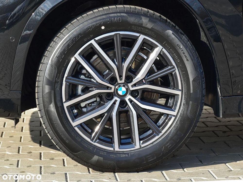 BMW iX1 xDrive30 - 3