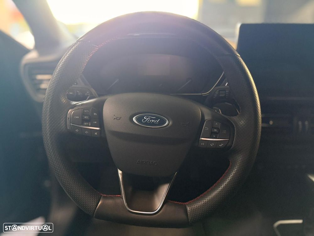 Ford Focus 1.0 EcoBoost ST-Line Aut. - 17