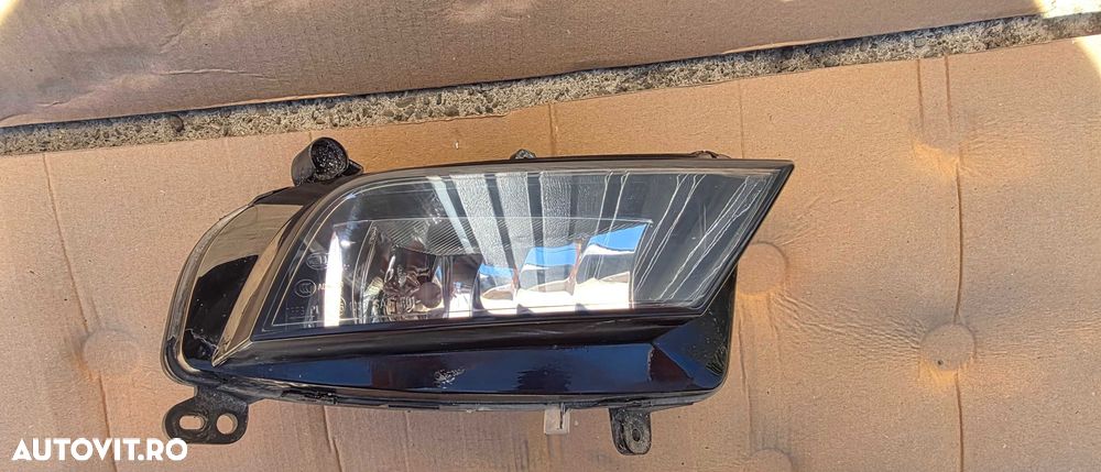 Proiector ceata dreapta Audi A4 B8 Facelift 2012 2013 / 2014 2015 - 1