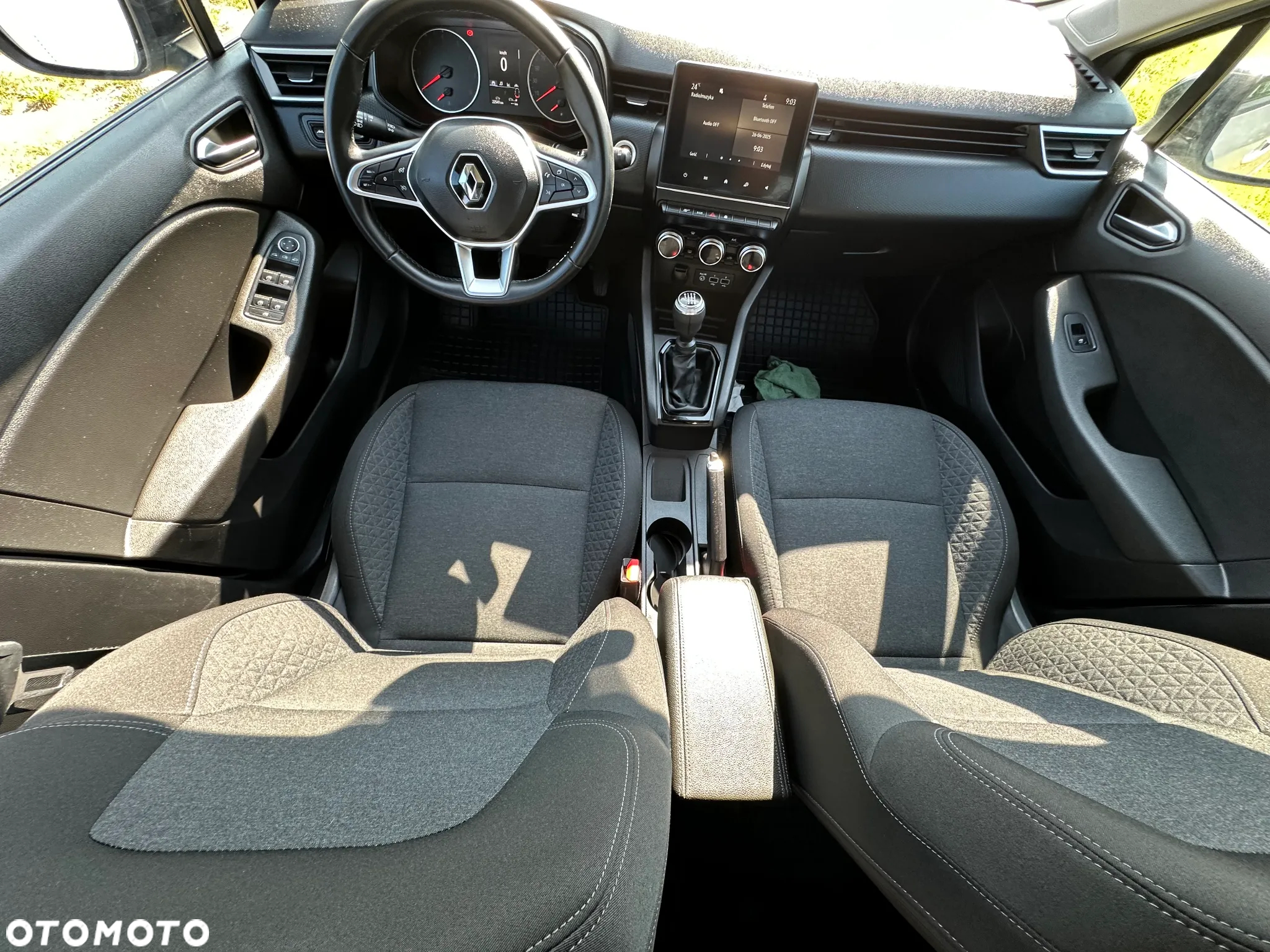 Renault Clio - 19