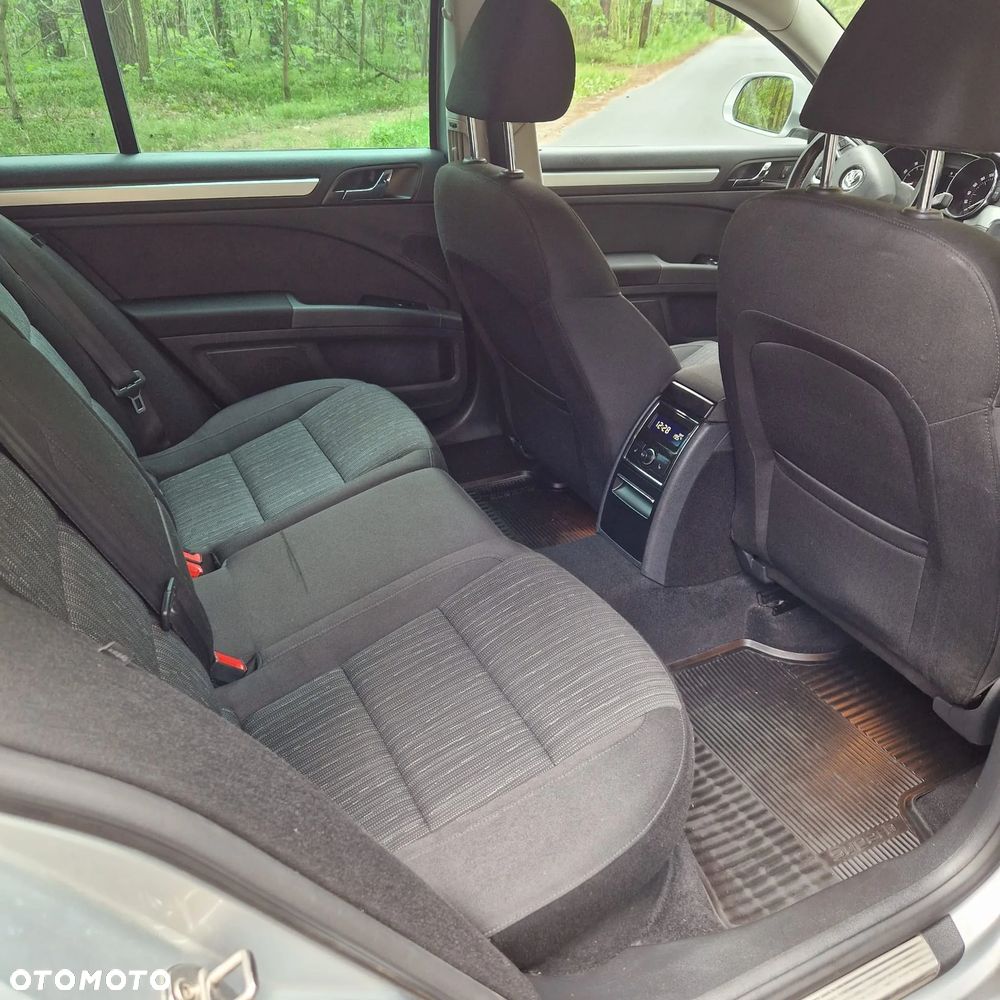 Skoda Superb 2.0 TSI Elegance DSG - 35