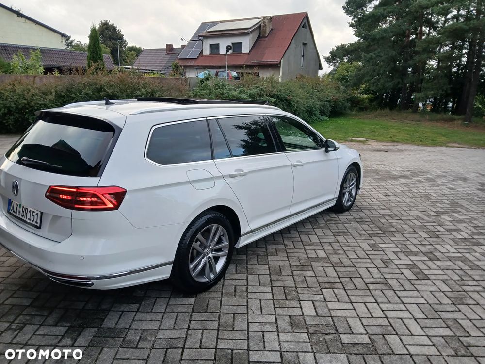 Volkswagen Passat 1.6 TDI SCR DSG - 35