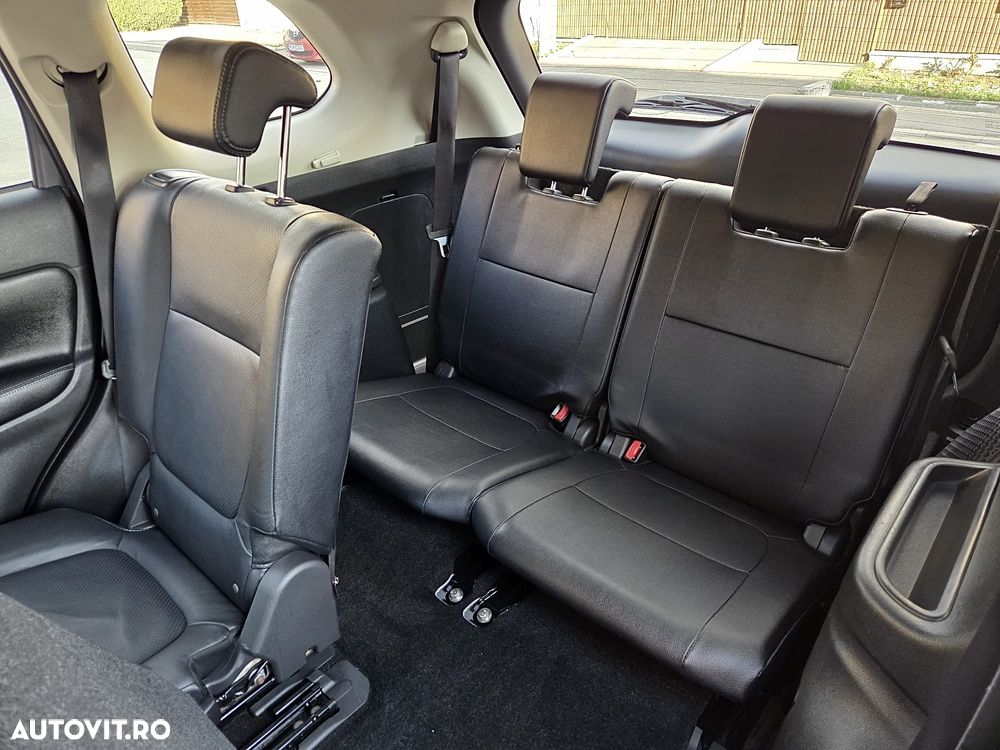 Mitsubishi Outlander 2.2 DI-D 4WD Automatik Diamant Edition+ - 13