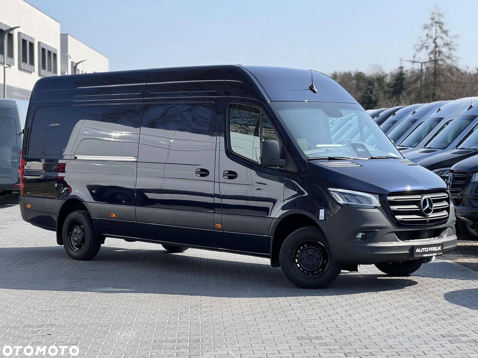 Mercedes-Benz Sprinter - 1
