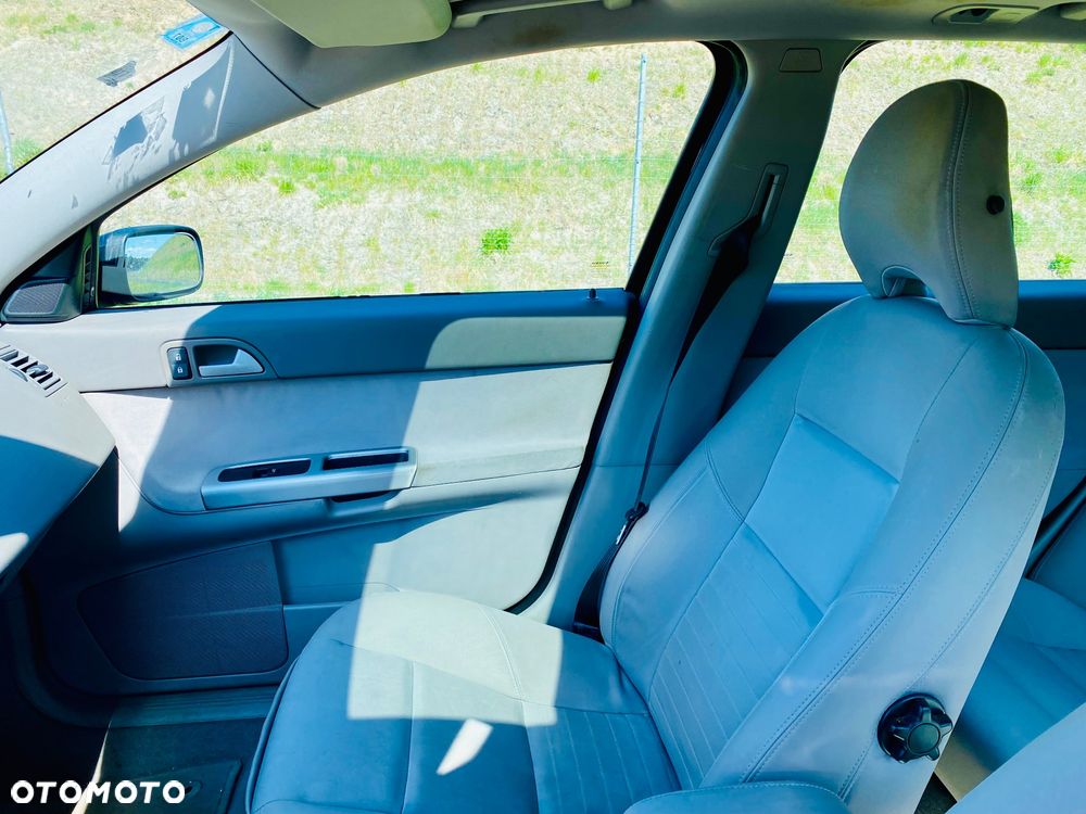 Volvo V50 1.8 Momentum - 33