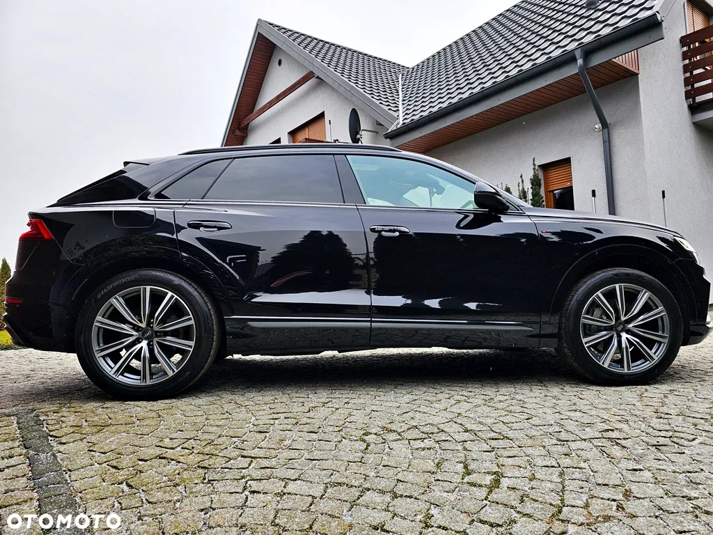 Audi Q8 - 4