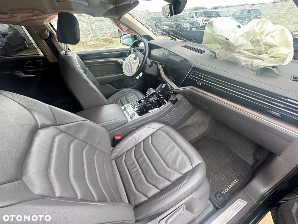 Volkswagen Touareg - 9