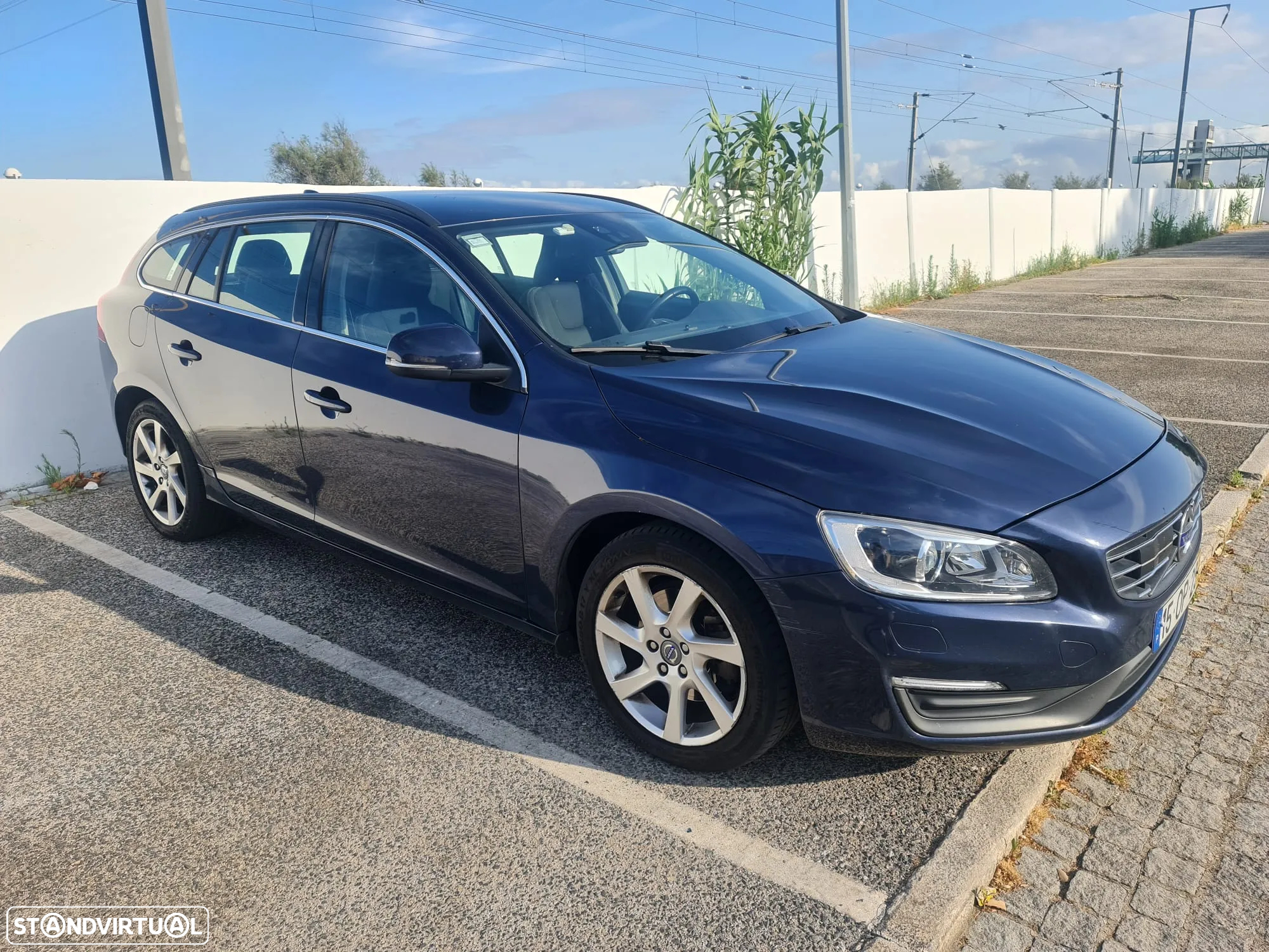 Volvo V60 2.0 D4 Momentum - 2