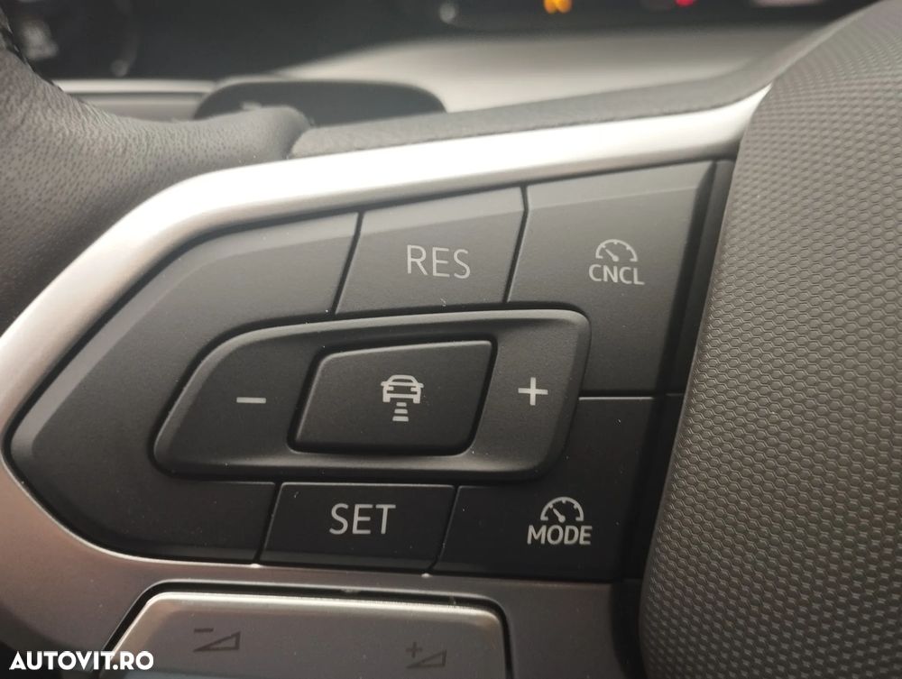 Volkswagen Golf - 15