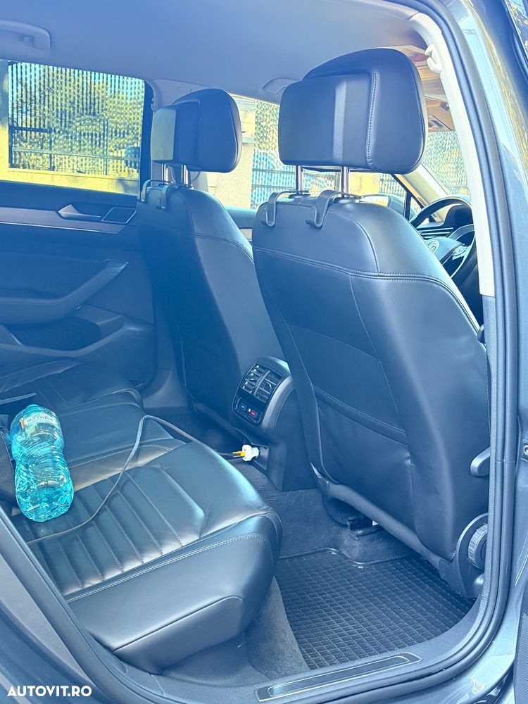 Volkswagen Passat Variant 2.0 BiTDI 4Mot DSG Highline - 10
