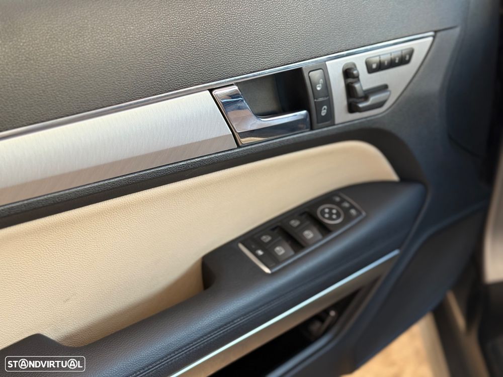 Mercedes-Benz E 250 CDi Avantgarde BlueEfficiency Auto - 30