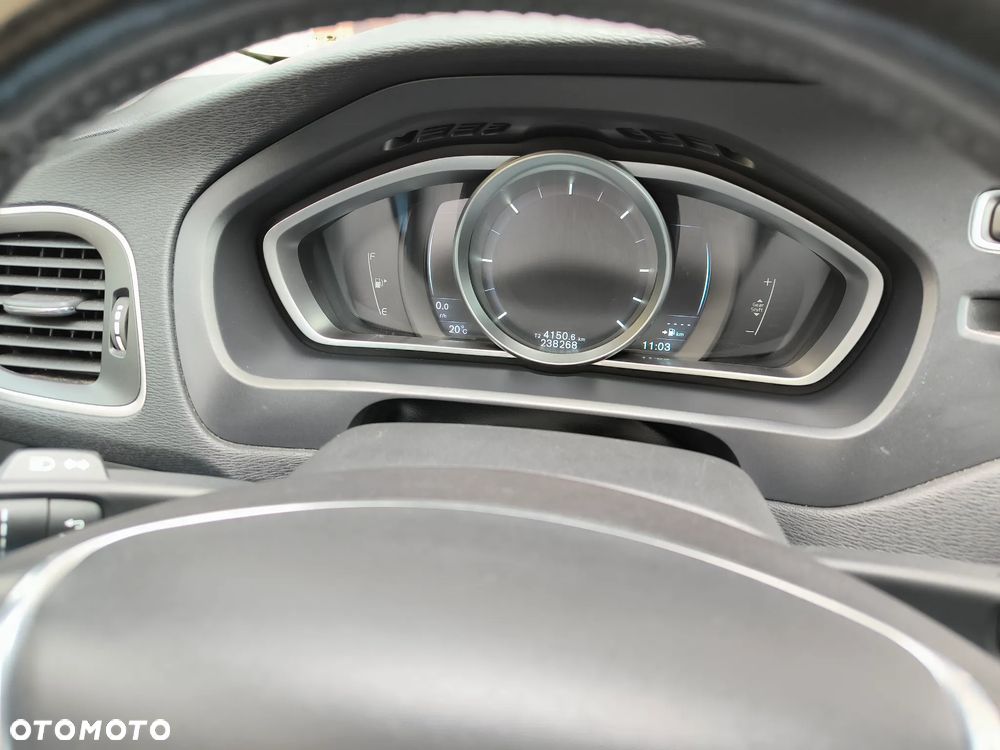Volvo V40 D4 Drive-E Momentum - 36