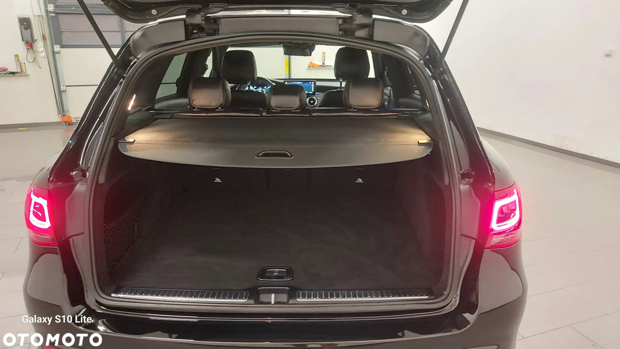Mercedes-Benz GLC 220 d 4Matic 9G-TRONIC AMG Line Plus - 9