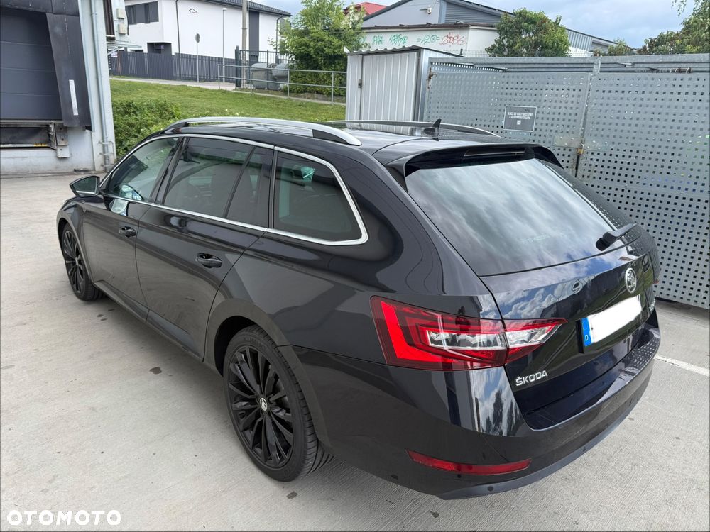 Skoda Superb 2.0 TDI 4x4 Sportline DSG - 4