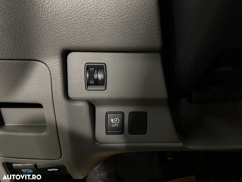 Nissan E-NV200 - 15