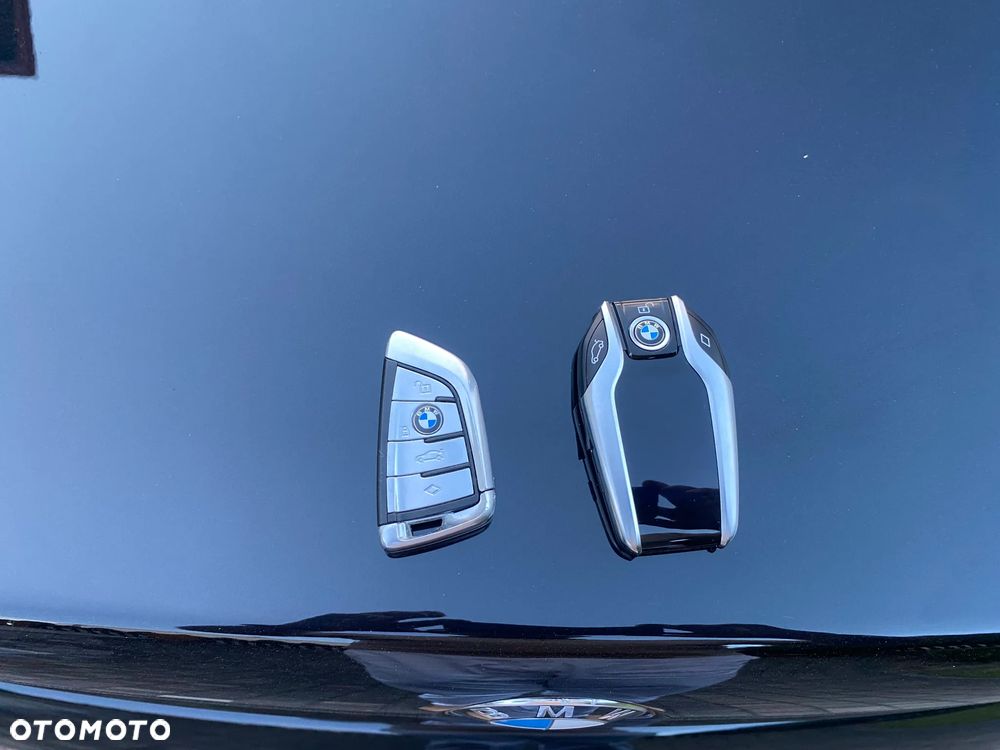 BMW Seria 7 730Ld - 39