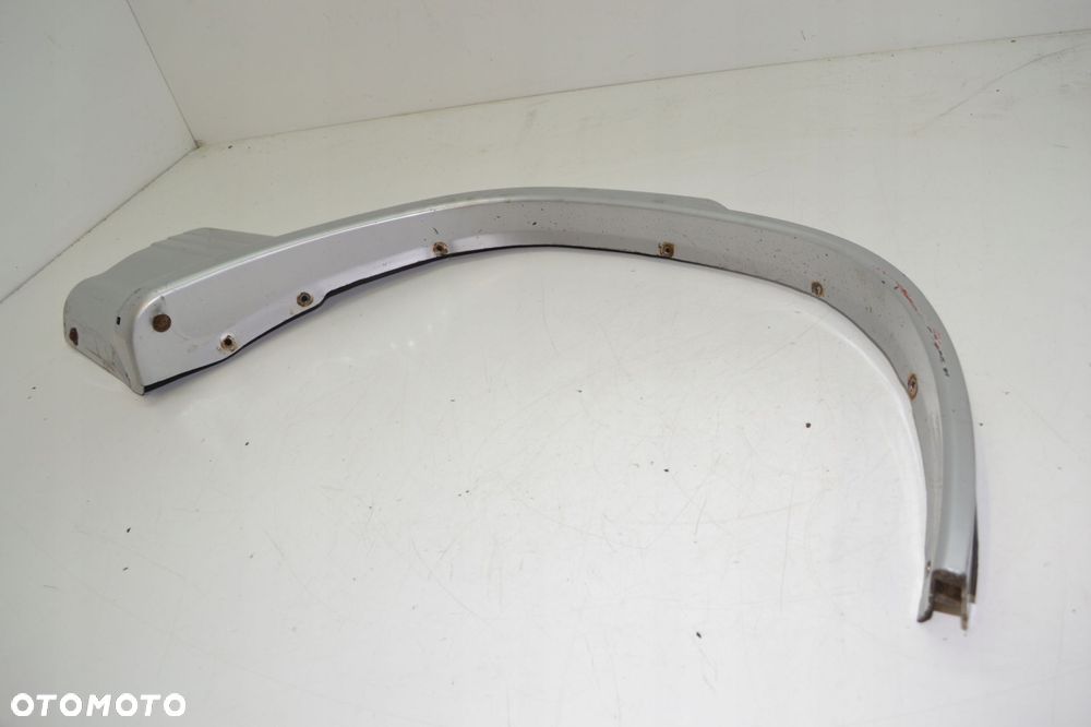 LISTWA NAKŁADKA DRZWI PRAWY TYŁ MITSUBISHI PAJERO II - 3