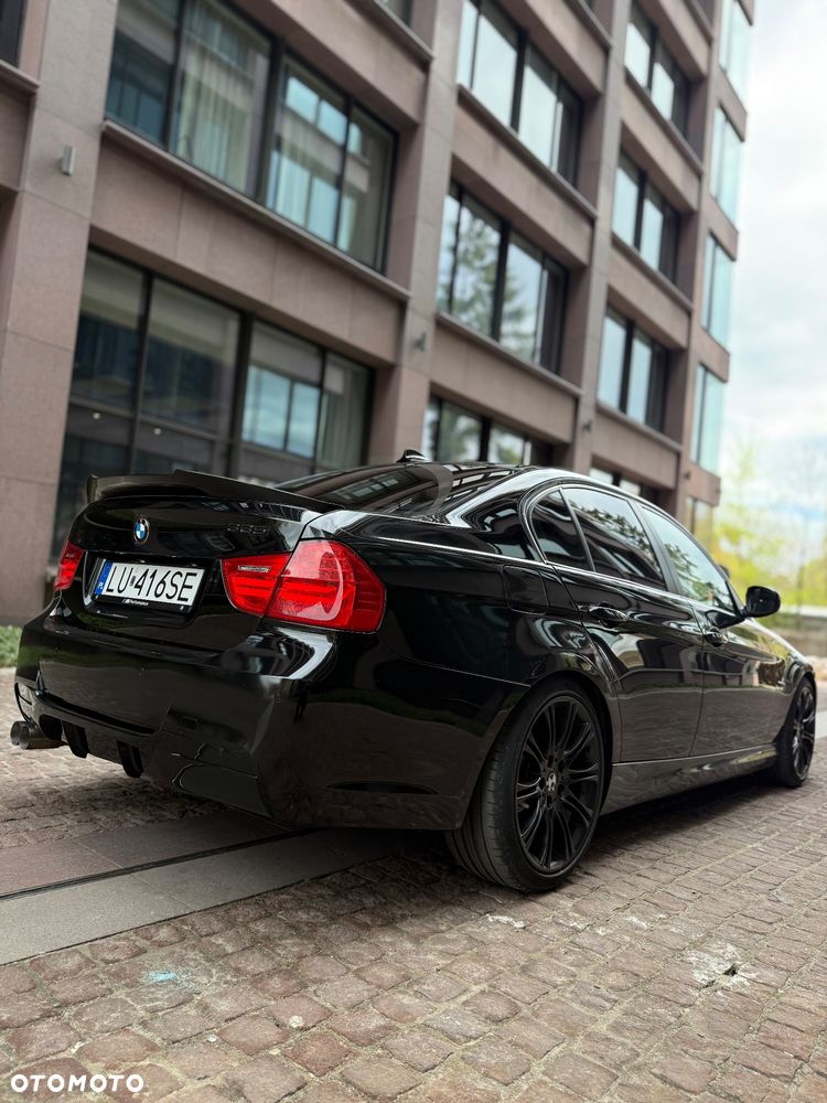 BMW Seria 3 330i - 4