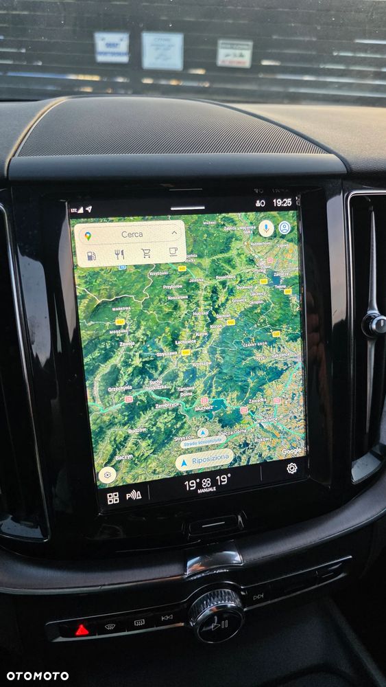 Volvo XC 60 B4 D AWD Momentum - 20
