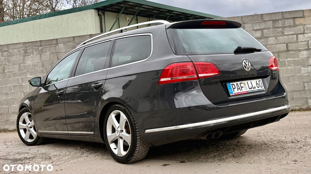 Volkswagen Passat 2.0 TDI BlueMotion Technology Highline - 14