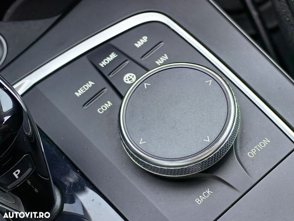 BMW Seria 2 218d Aut. Advantage - 24