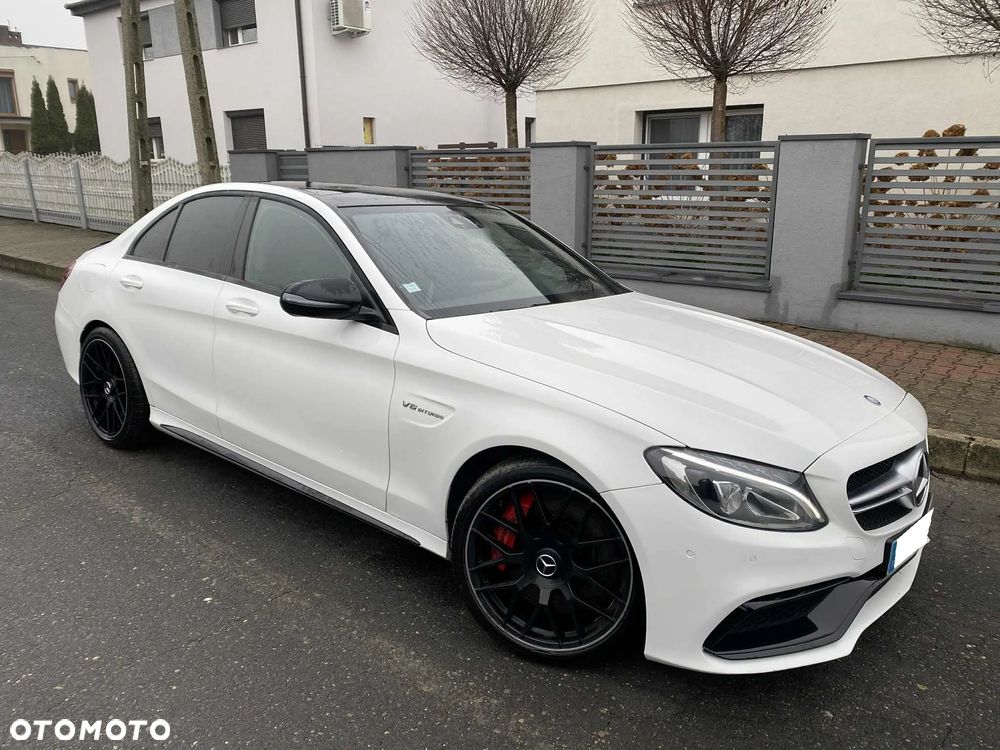 Mercedes-Benz Klasa C AMG 63 S AMG Speedshift 7G-MCT - 33