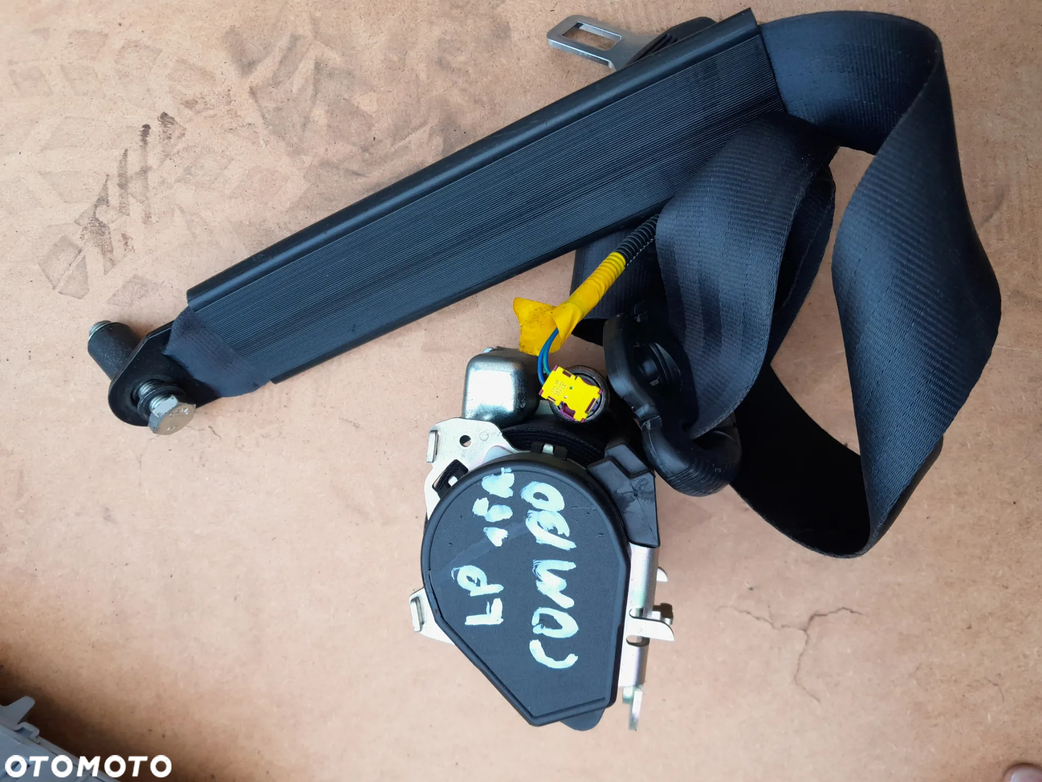 Pasy L+P komplet Opel Combo D 15r - 2
