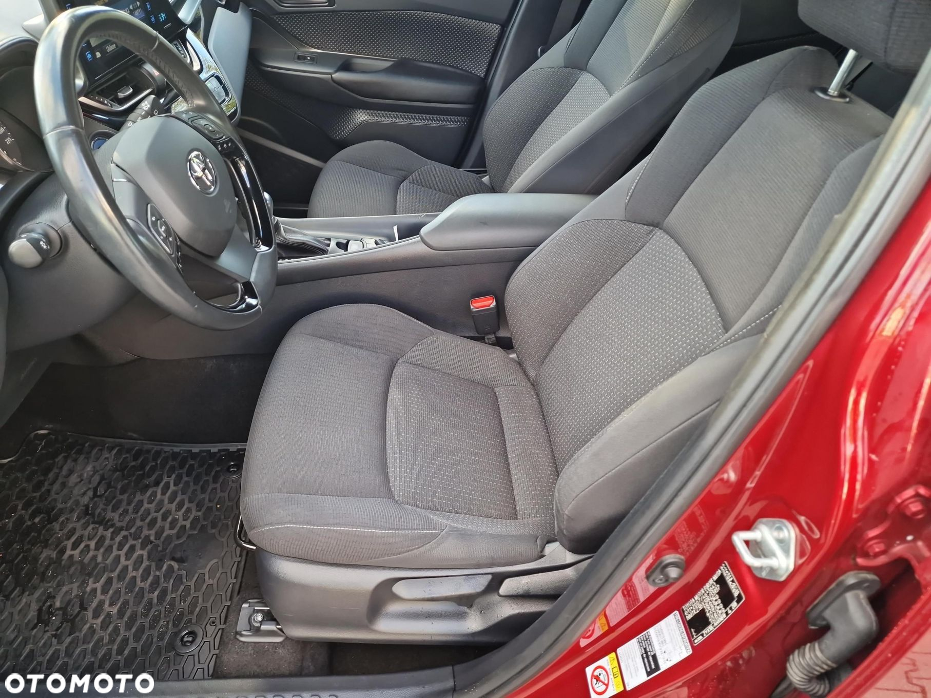 Toyota C-HR 1.8 Hybrid Premium - 12