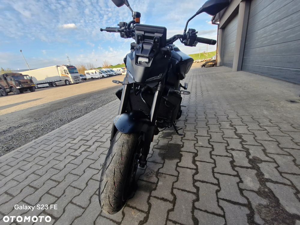 Yamaha MT - 12