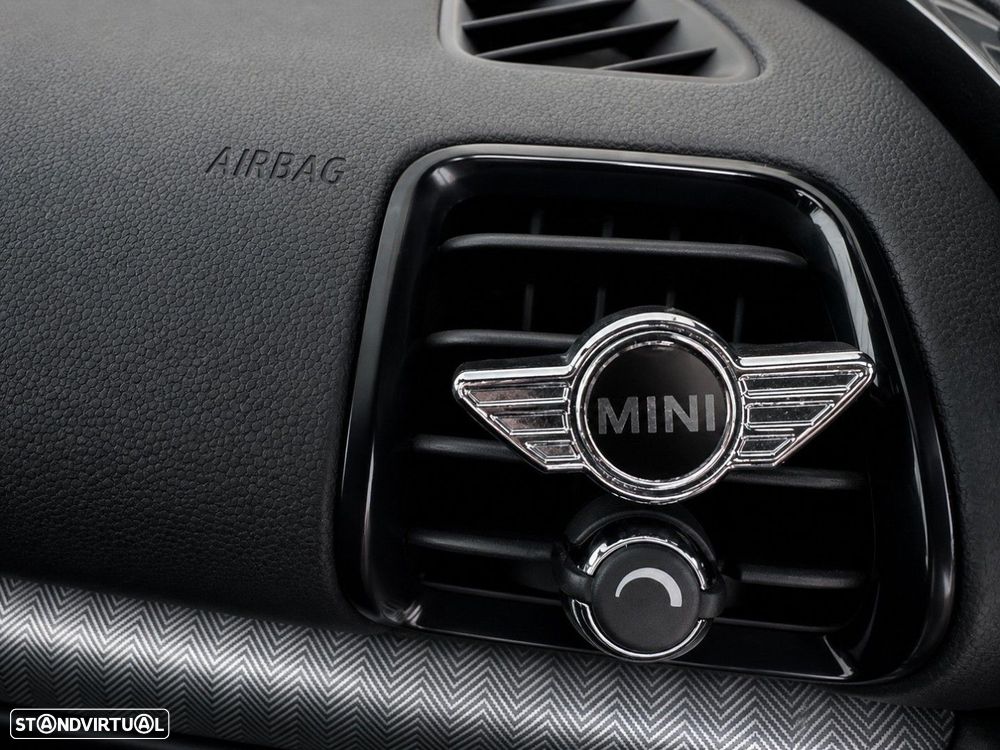 MINI Clubman Cooper SD Auto Desportiva - 16