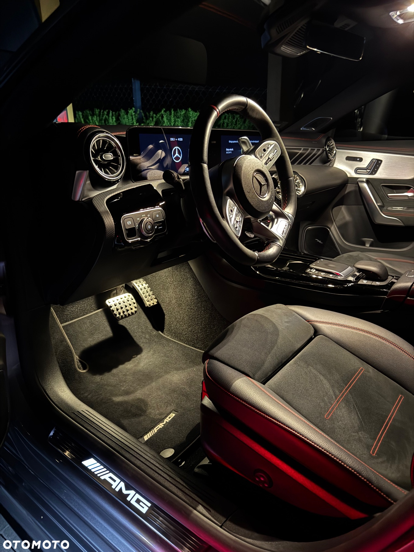 Mercedes-Benz CLA AMG 45 S 4-Matic 8G-DCT - 33