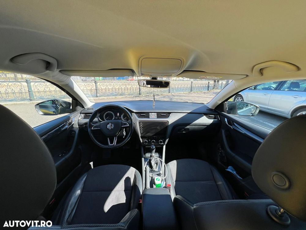 Skoda Octavia 2.0 TDI DSG Exclusive - 13