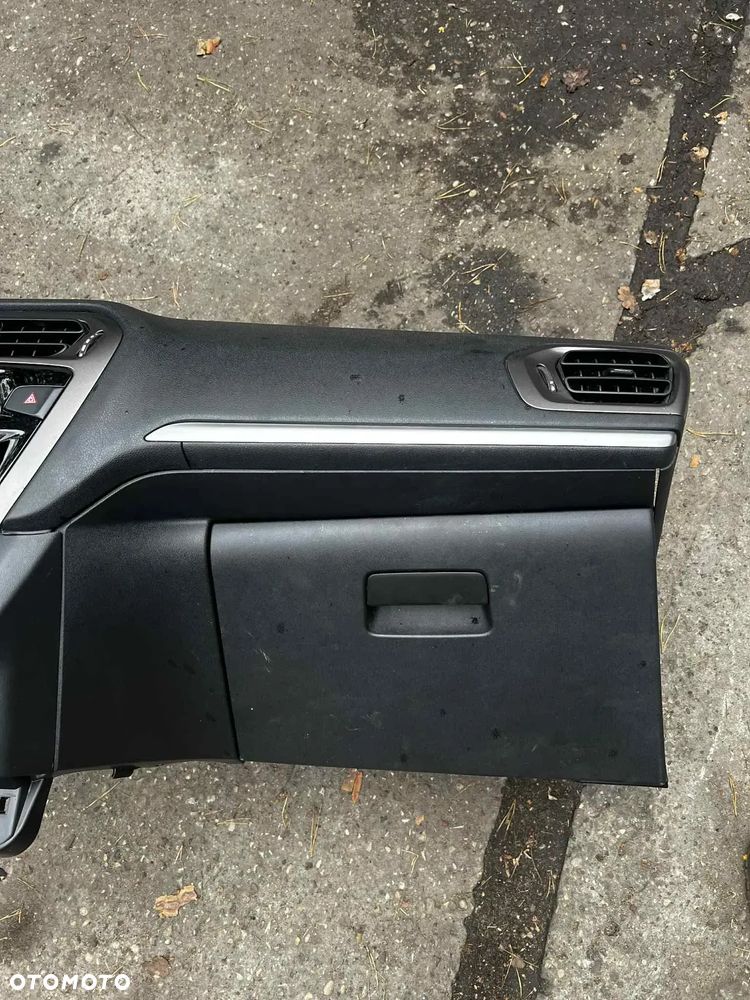 Peugeot 301 - DESKA rozdzielcza KOKPIT - (3x) PODUSZKI Airbag - (2x) PASY Bezpieczeństwa - 6