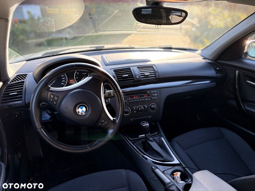 BMW Seria 1 116i - 10
