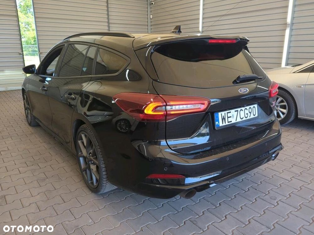 Ford Focus 2.3 EcoBoost ST X - 2