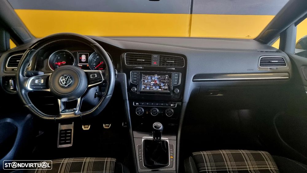 VW Golf GTD BlueMotion - 8