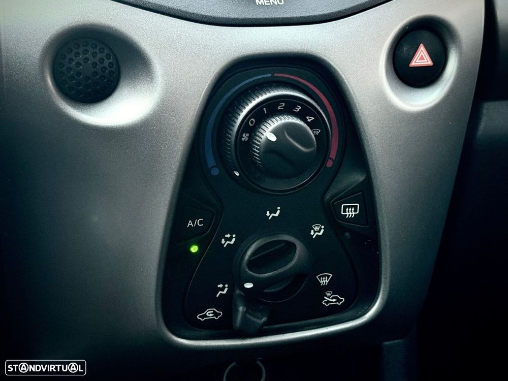 Peugeot 108 1.0 VTi Active - 11