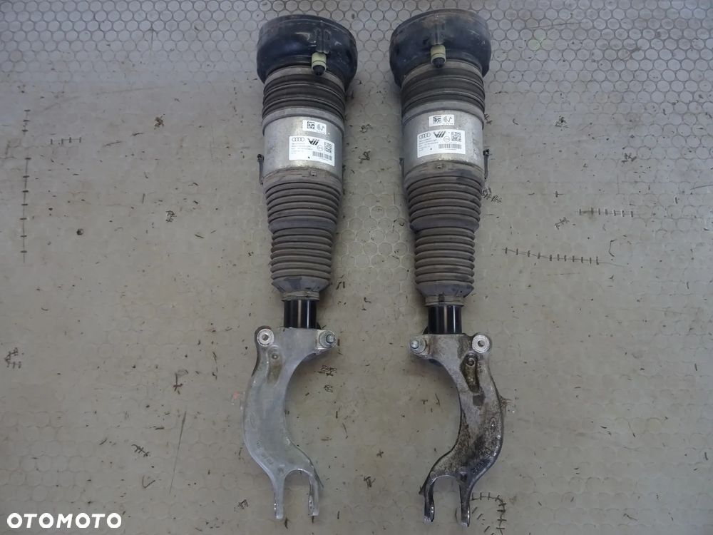 4M0616039AC Amortyzator prawy lewy przod pneumatyczny Audi Q7 4M czesci