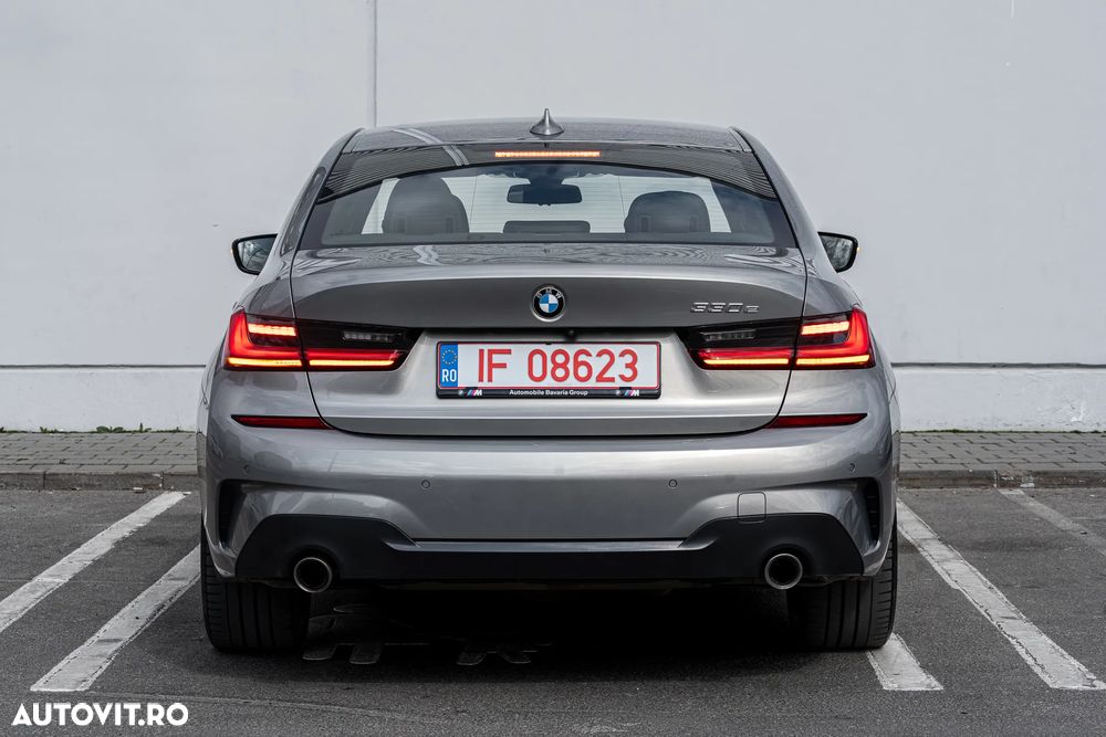 BMW Seria 3 330e Aut. M Sport - 14