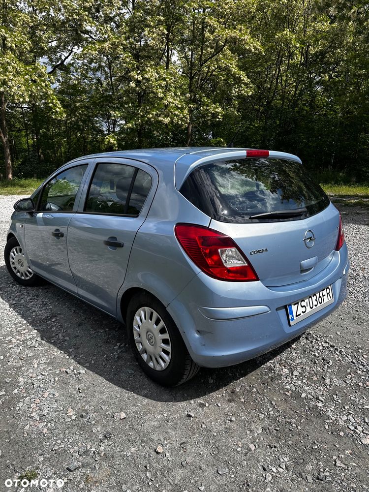 Opel Corsa 1.2 16V Cosmo - 4