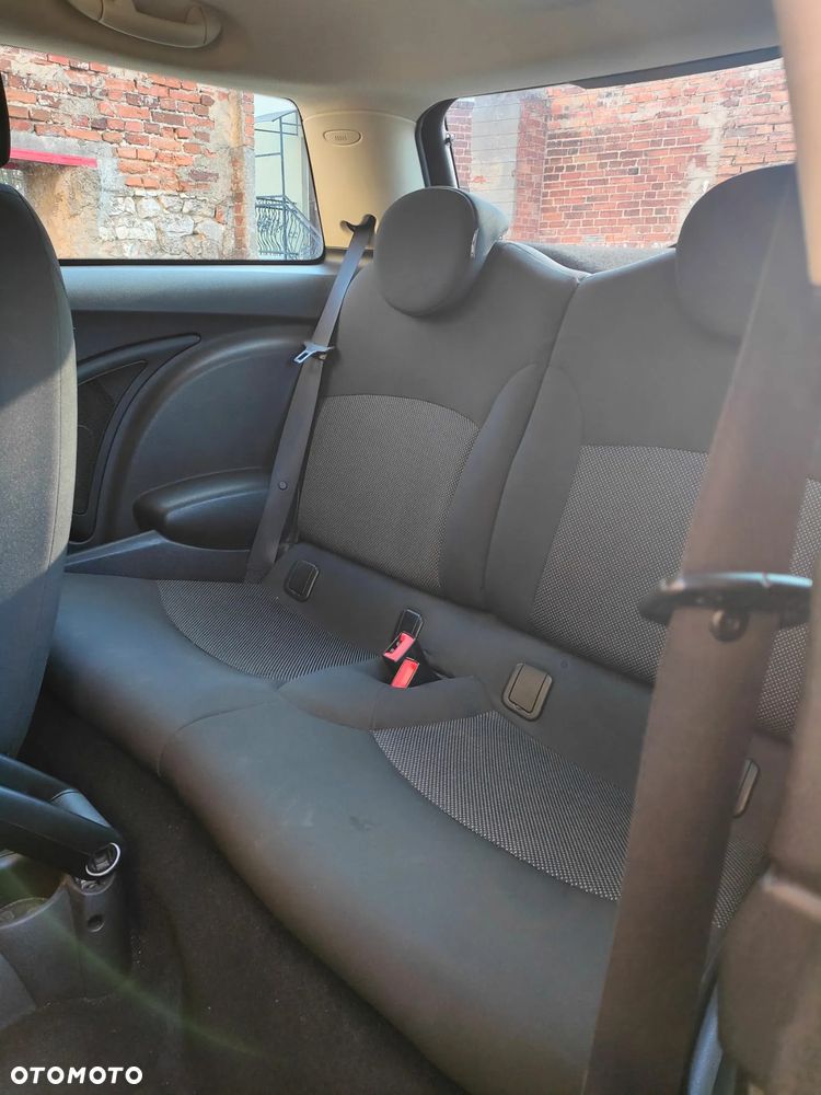 MINI Cooper Standard - 9