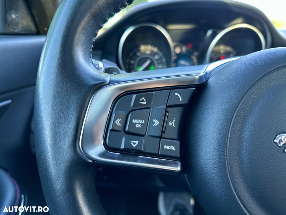 Jaguar E-Pace D180 AWD Aut. First Edition - 27